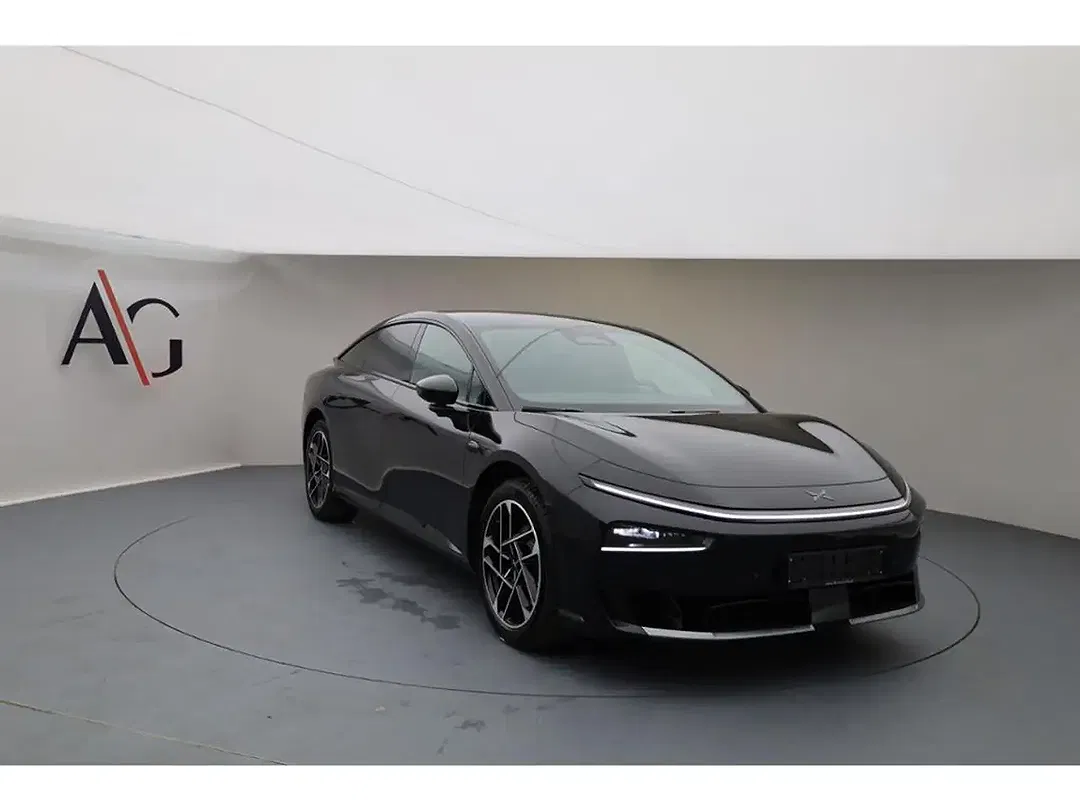 Xpeng P7 RWD Long Range - Thumbnail 8