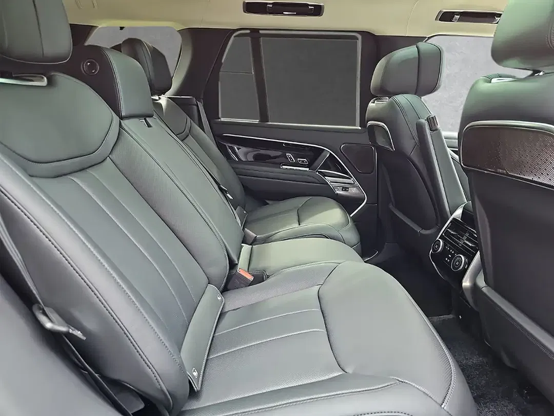 Land Rover Range Rover P550e Autobiography - Thumbnail 5