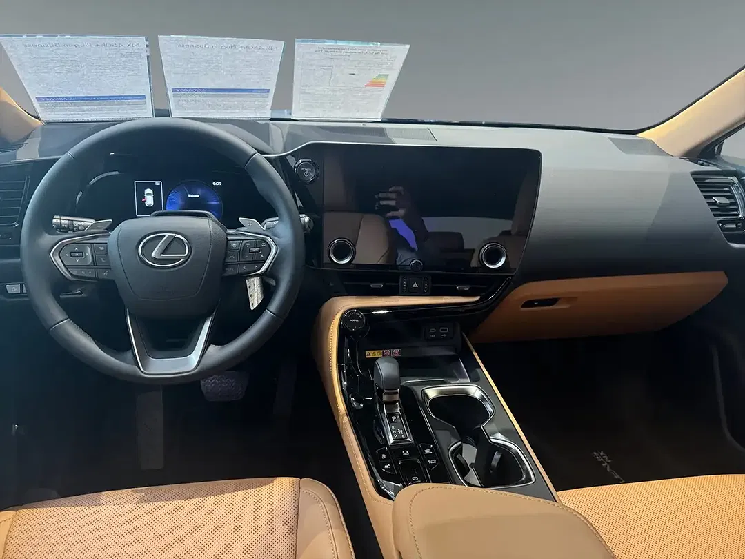 Lexus NX 450h+ PHEV Business Line - Thumbnail 6