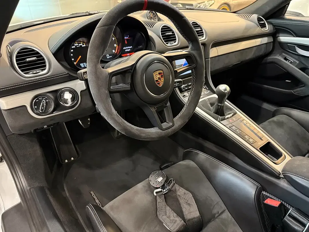 Porsche Cayman Clubsport - Thumbnail 10