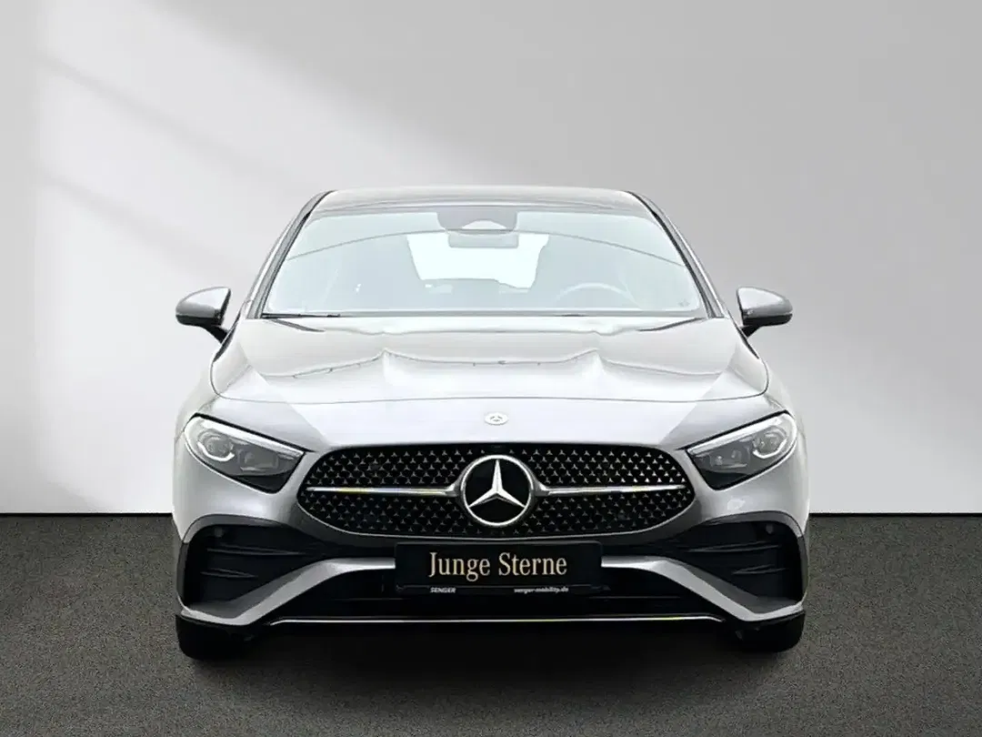 Mercedes-Benz A 200 AMG - Thumbnail 4