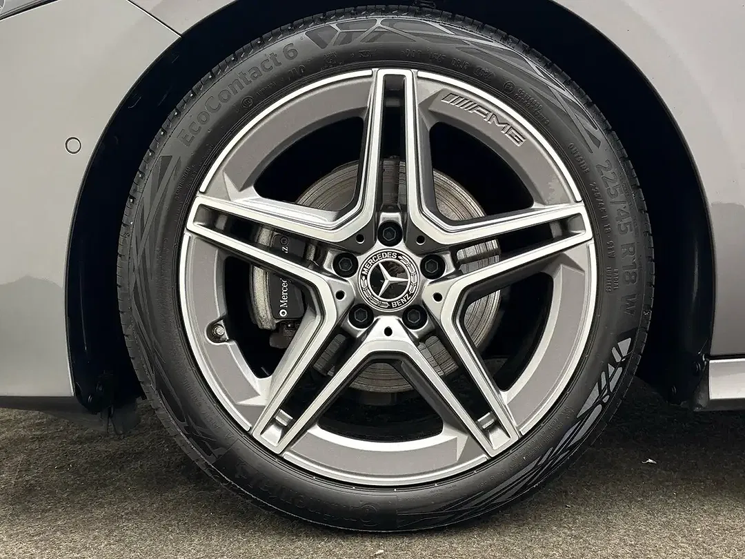 Mercedes-Benz A 200 AMG - Thumbnail 7