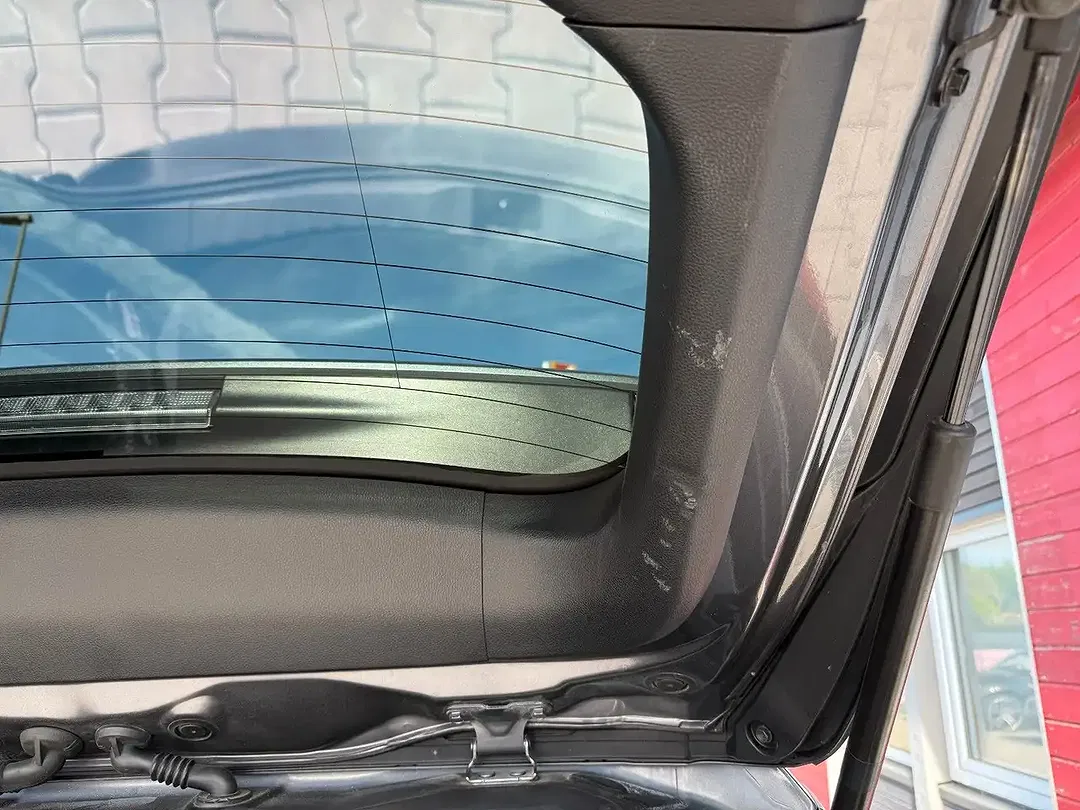 Toyota RAV 4 Hybrid Business Edition - Thumbnail 10