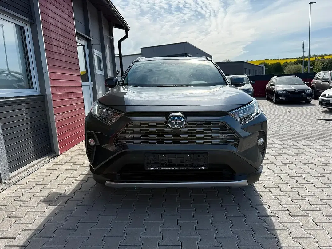 Toyota RAV 4 Hybrid Business Edition - foto 2
