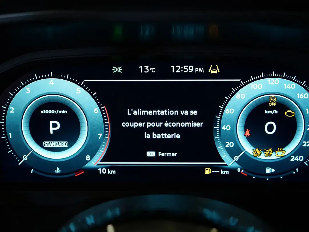 Nissan Qashqai 1.3 DIG-T N-Connecta - Thumbnail 12