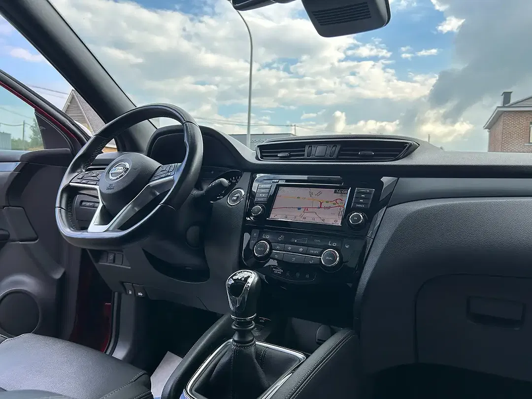 Nissan Qashqai 1.3 DIG-T N-Tec - Thumbnail 9