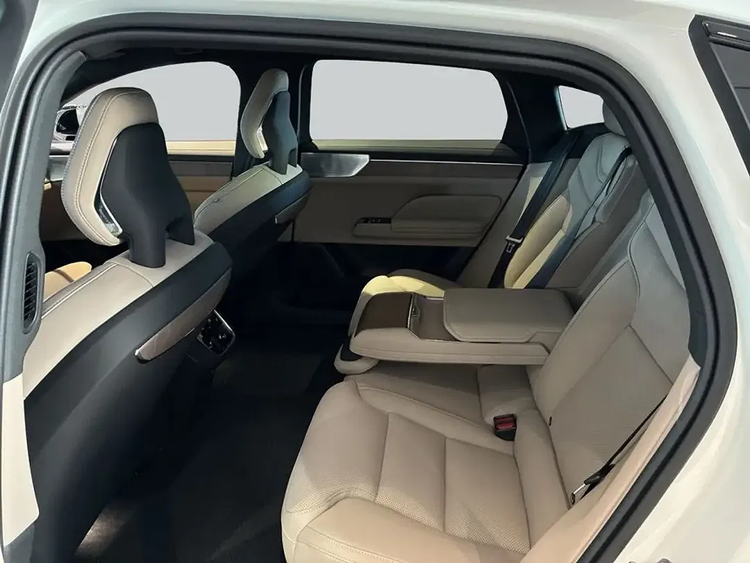 Volvo ES90 Single Motor Ultra - Thumbnail 10