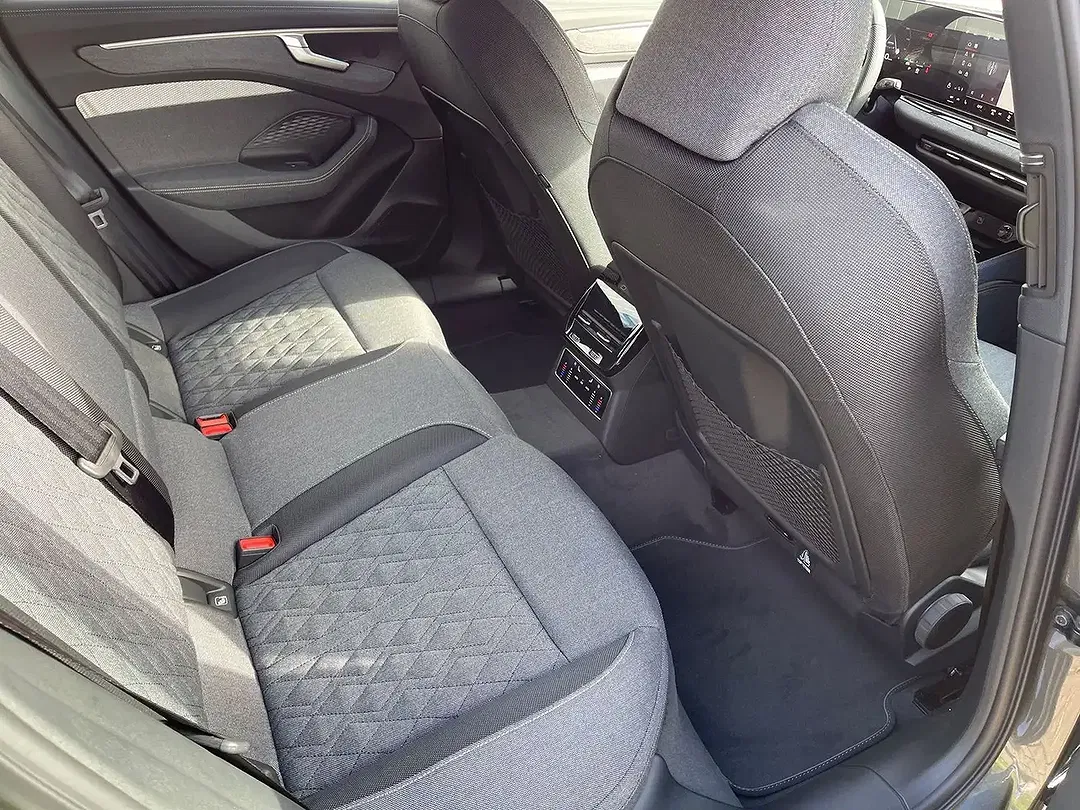 Audi A6 2.0 TDI quattro S line - Thumbnail 15