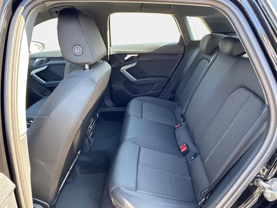 Audi A3 Sportback Base - Thumbnail 13
