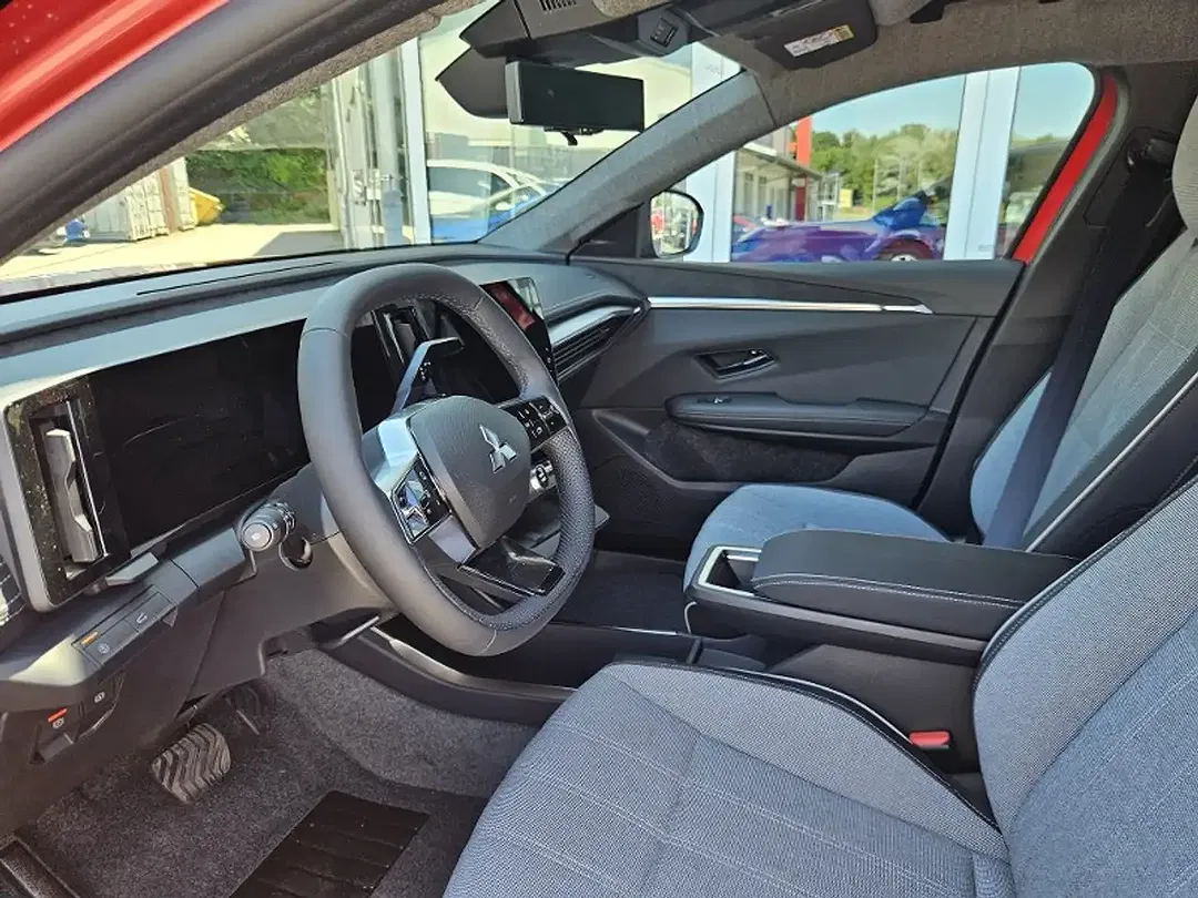 Mitsubishi Eclipse Cross Diamant Top - Thumbnail 5