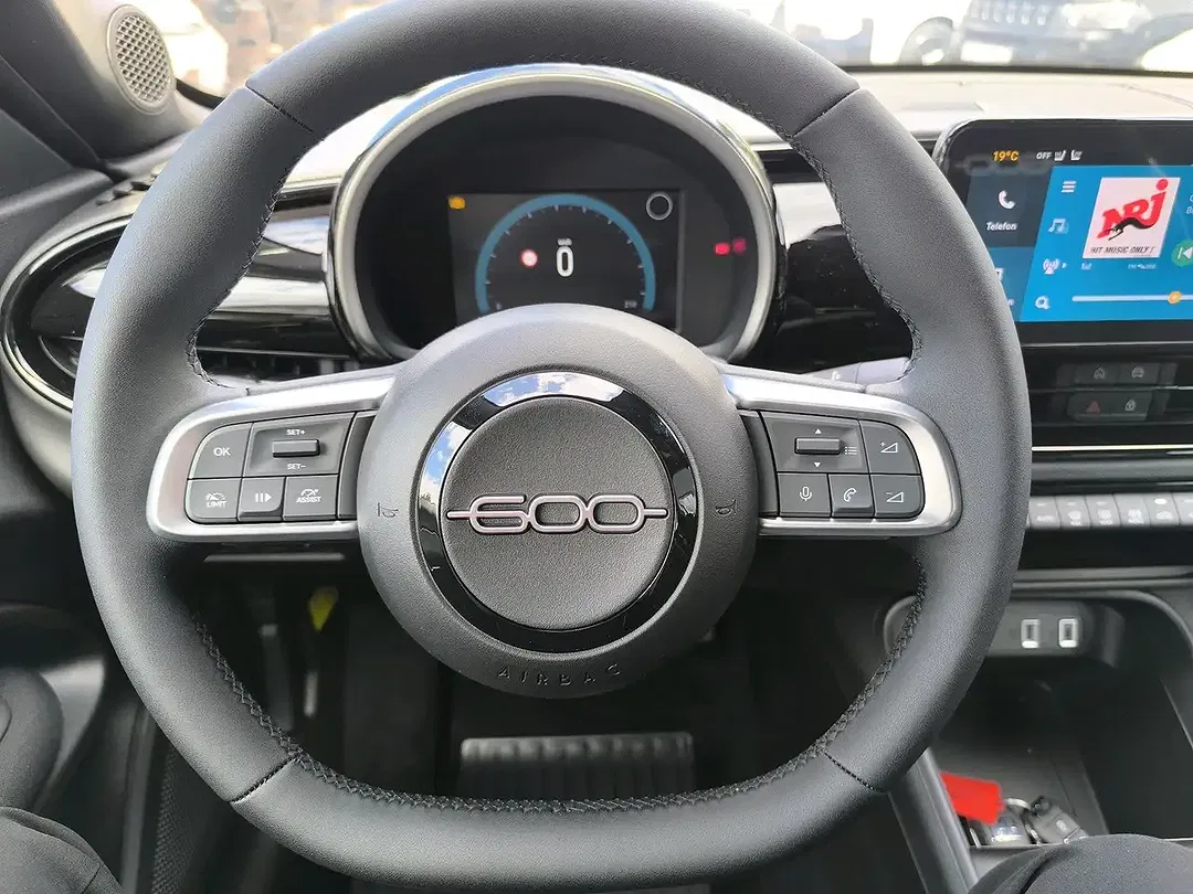 Fiat 600 1.2 Turbo Icon - Thumbnail 14