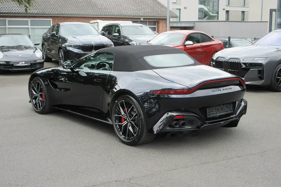 Aston Martin Vantage V8 Roadster - Thumbnail 7