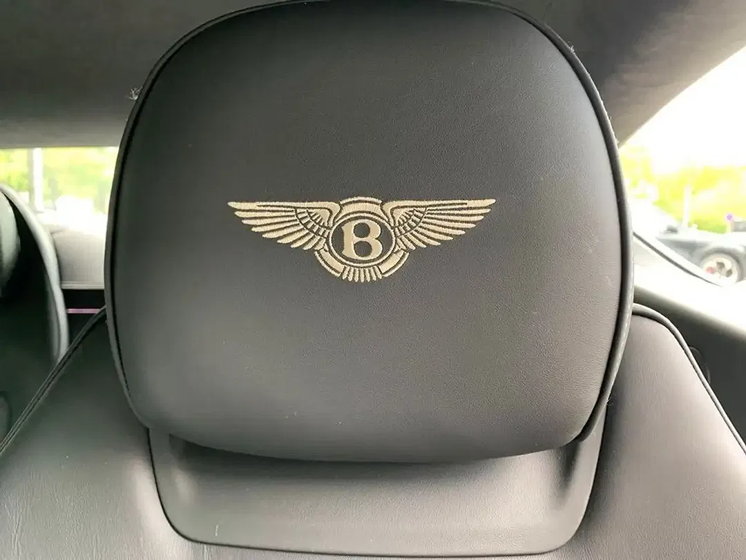 Bentley Continental GT 4.0 V8 Hybrid Black Edition - Thumbnail 27