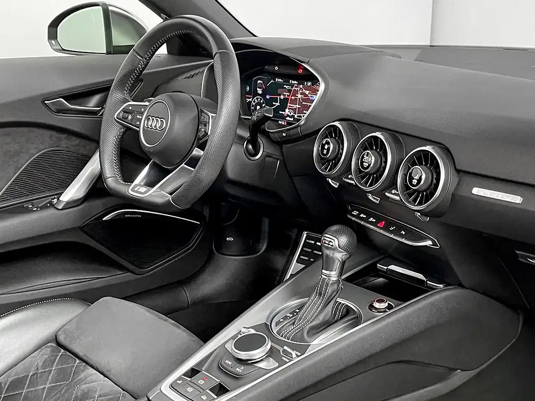 Audi TTS S tronic quattro Roadster - Thumbnail 12