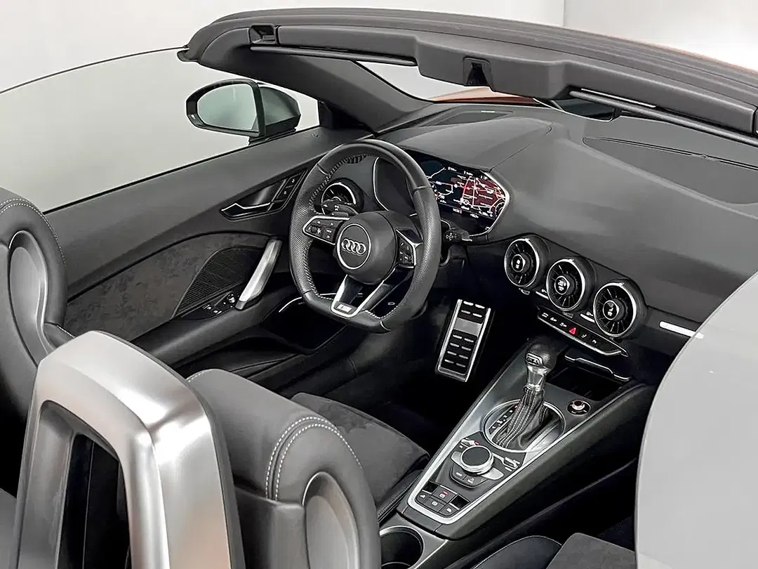 Audi TTS S tronic quattro Roadster - Thumbnail 14