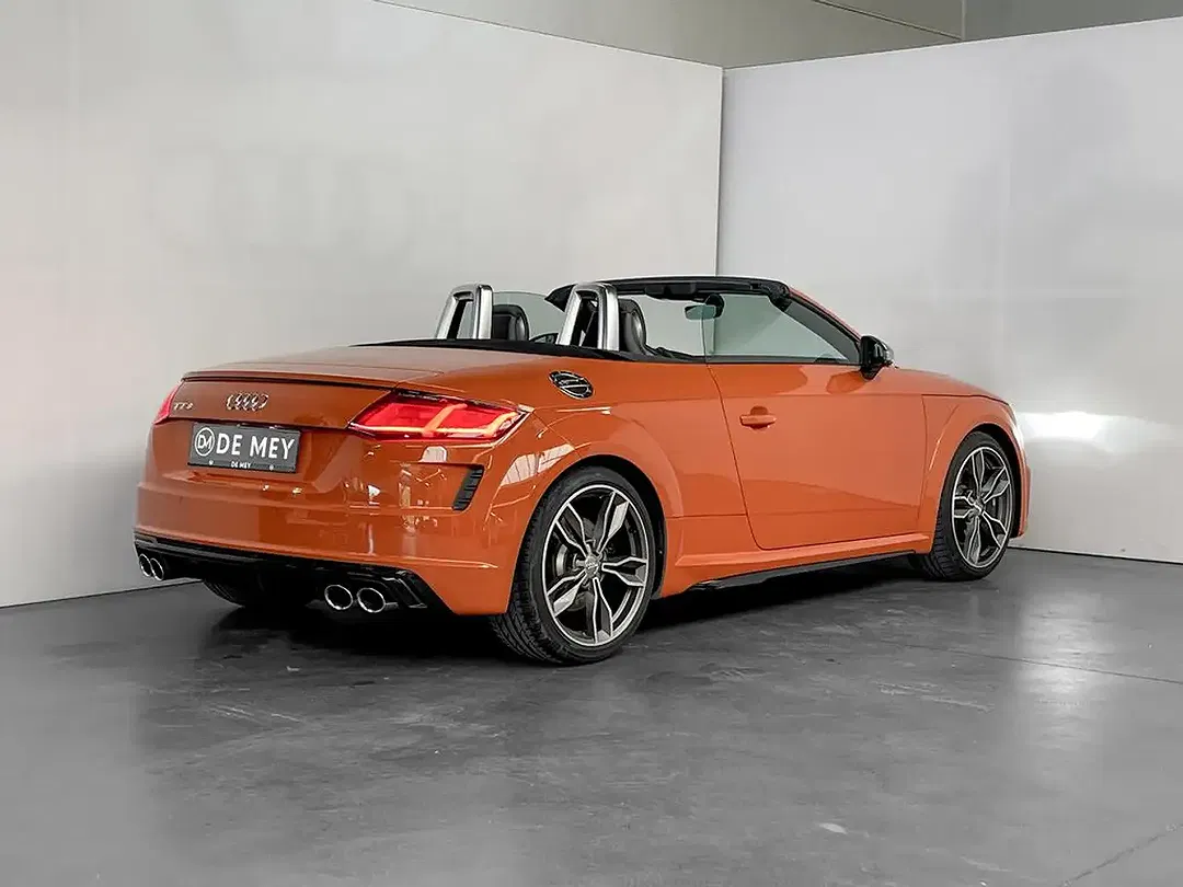 Audi TTS S tronic quattro Roadster - Thumbnail 4