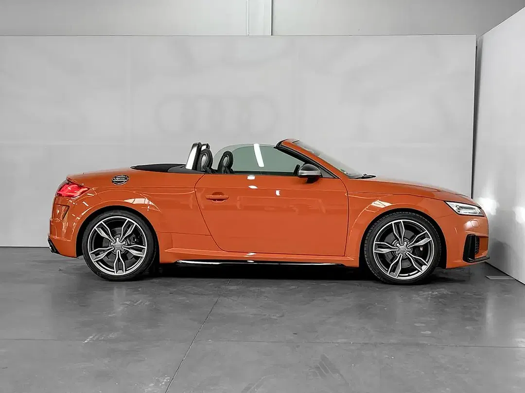 Audi TTS S tronic quattro Roadster - Thumbnail 5