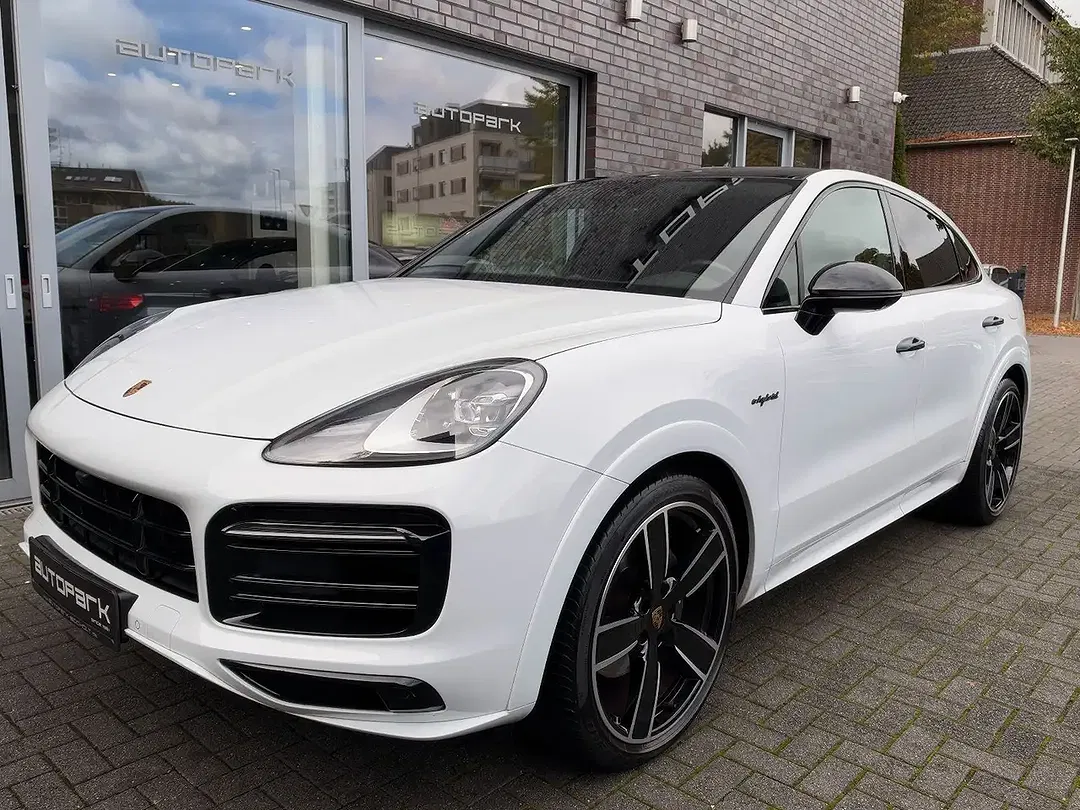 Porsche Cayenne Sport Design Coupe - Thumbnail 12