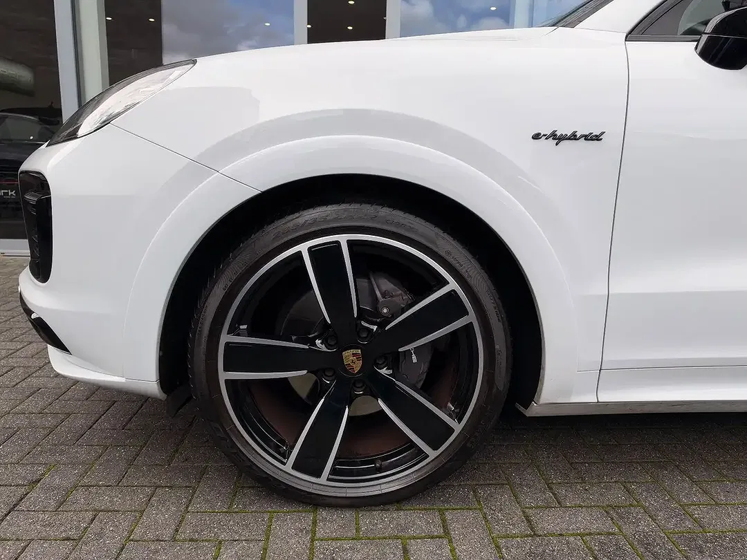 Porsche Cayenne Sport Design Coupe - foto 15