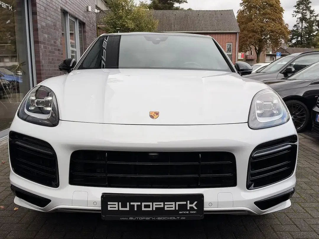 Porsche Cayenne Sport Design Coupe - Thumbnail 3