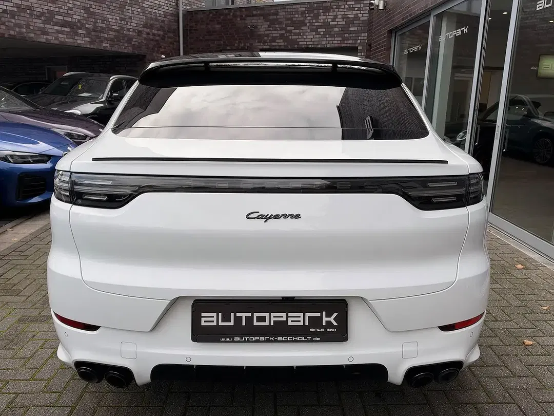 Porsche Cayenne Sport Design Coupe - Thumbnail 9