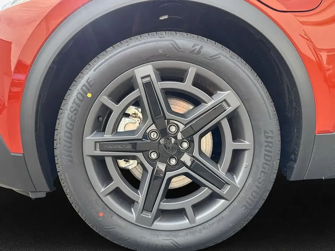 Subaru Uncharted AWD Platinum - Thumbnail 7