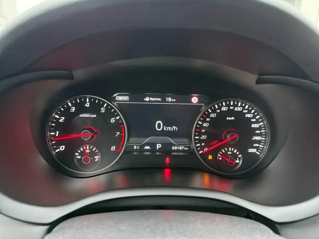 Kia Stinger 3.3 Turbo AWD GT - foto 15