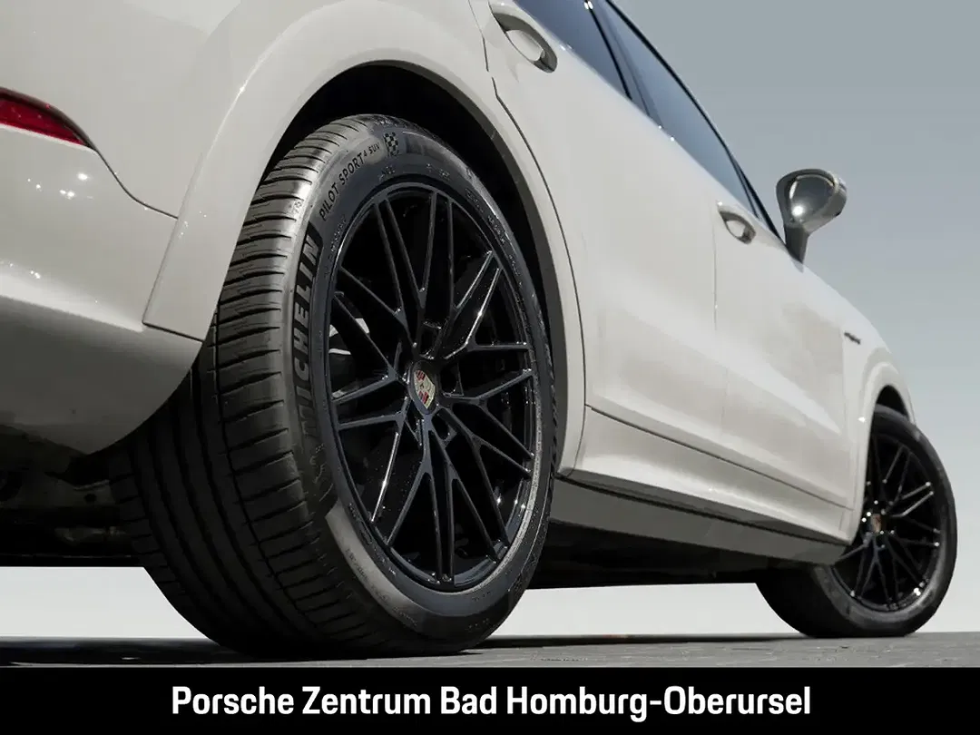 Porsche Cayenne E-Hybrid - Thumbnail 6