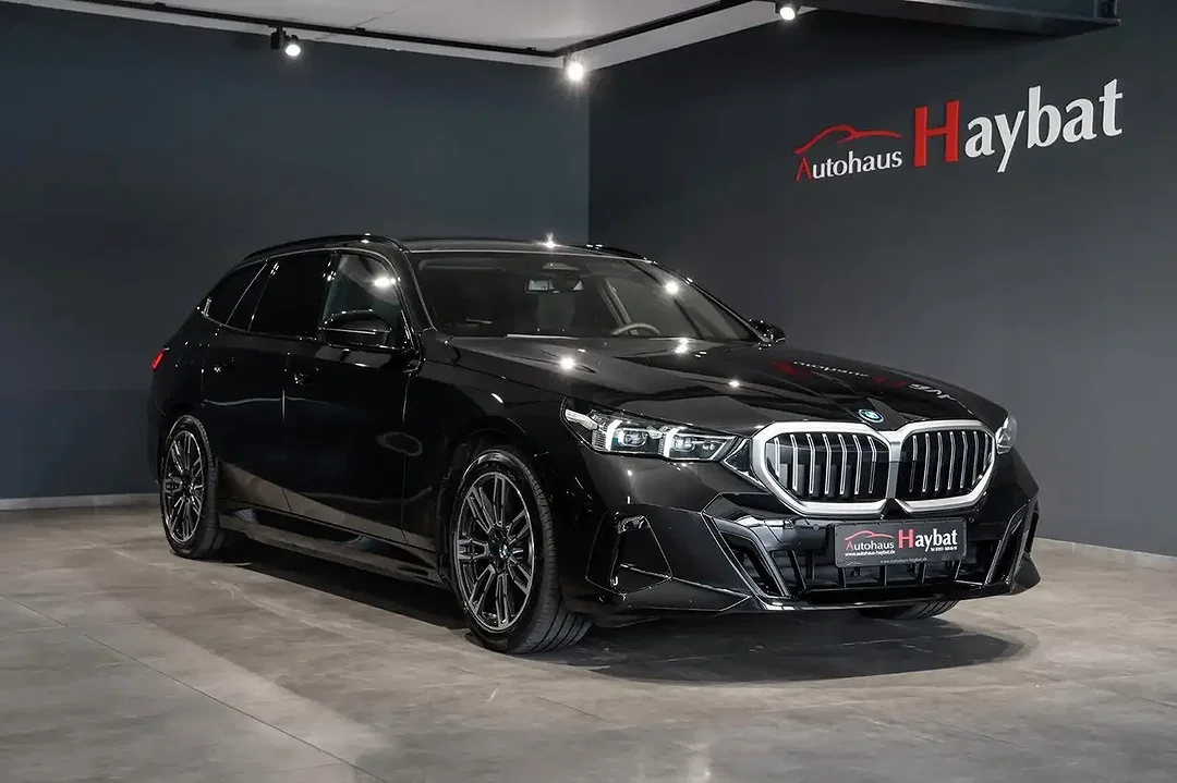 BMW 530 Touring M Sport - Afbeelding 1