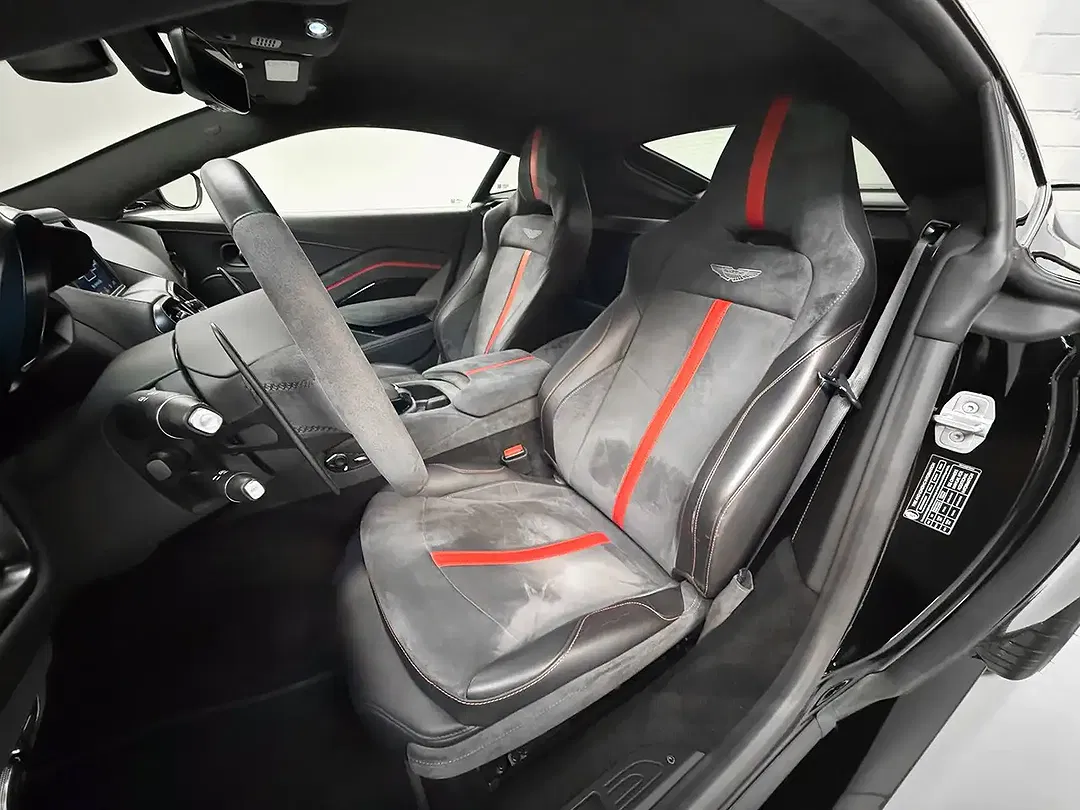 Aston Martin Vantage F1 Edition Coupe - Thumbnail 10