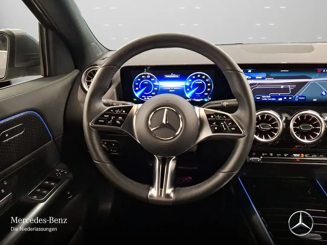 Mercedes-Benz EQA 300 4MATIC - Thumbnail 13