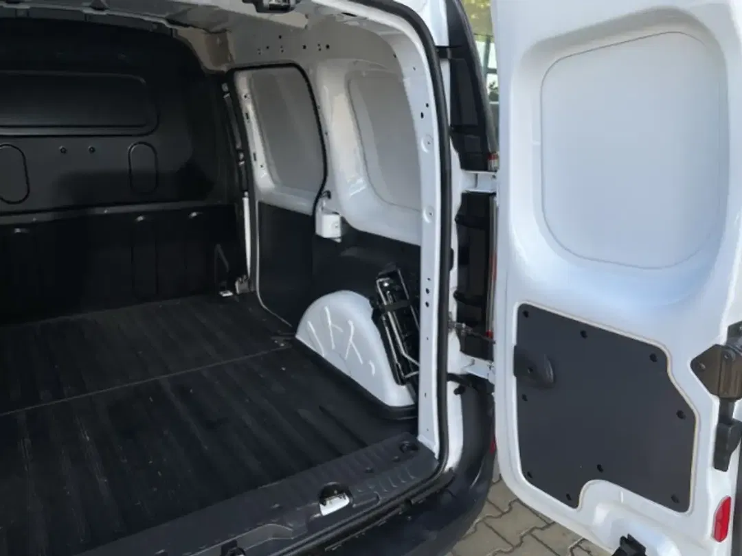 Nissan NV250 2.0t dCi L1H1 Comfort - Thumbnail 8