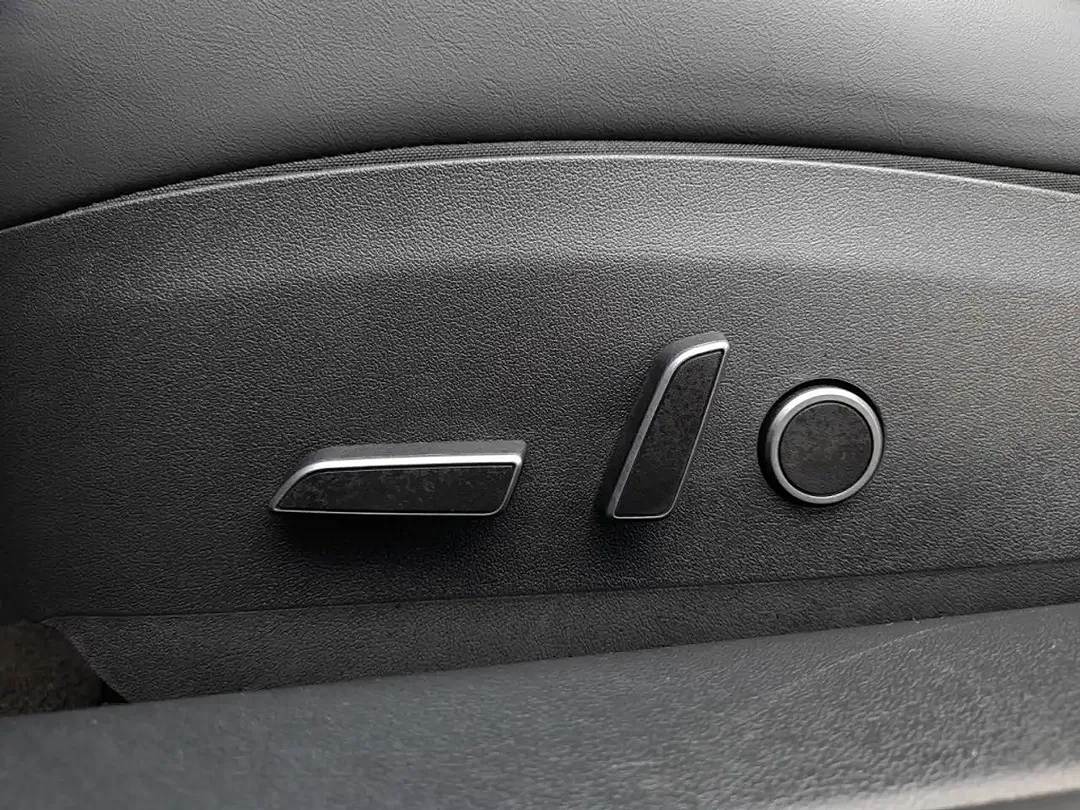 Tesla Model 3 AUT Long Range Premium - Thumbnail 10