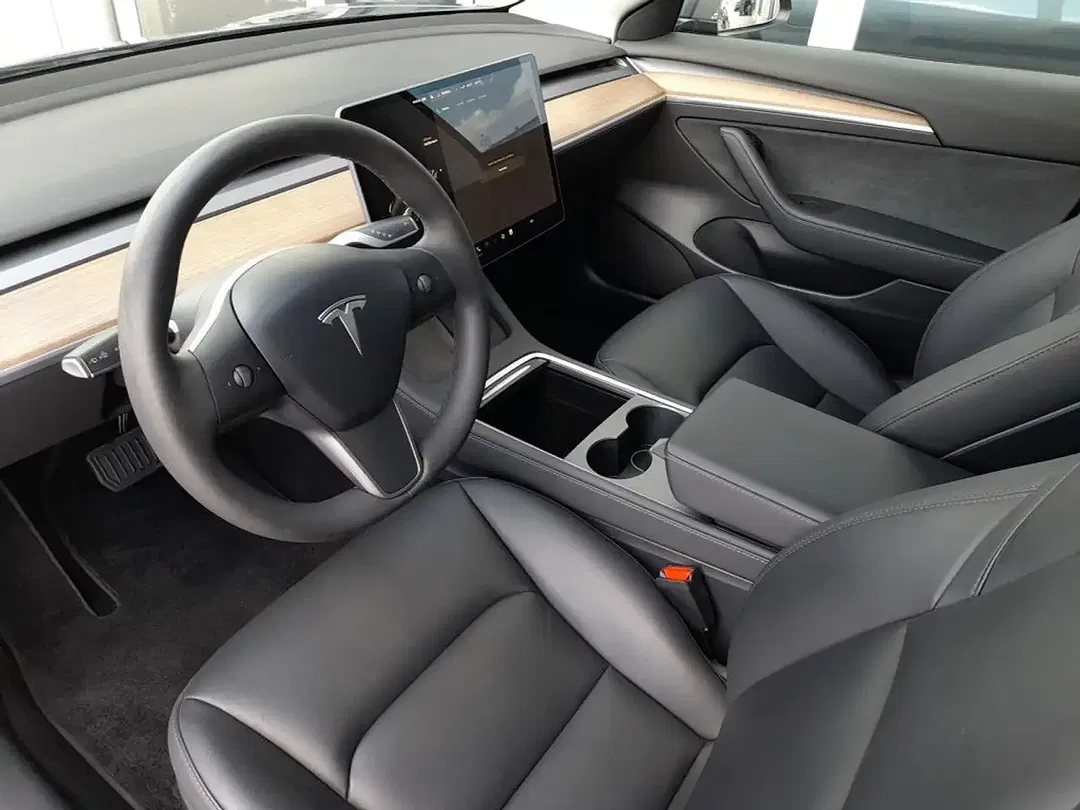 Tesla Model 3 AUT Long Range Premium - Thumbnail 12