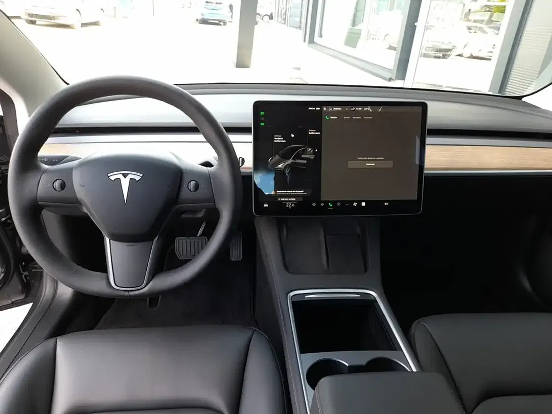 Tesla Model 3 AUT Long Range Premium - Thumbnail 3