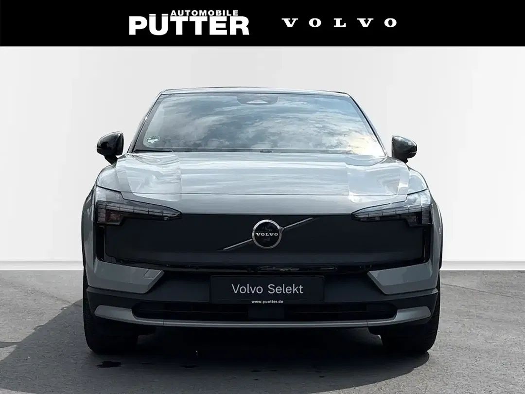 Volvo EX30 AWD Twin Motor Performance Cross Country Ultra - Thumbnail 8