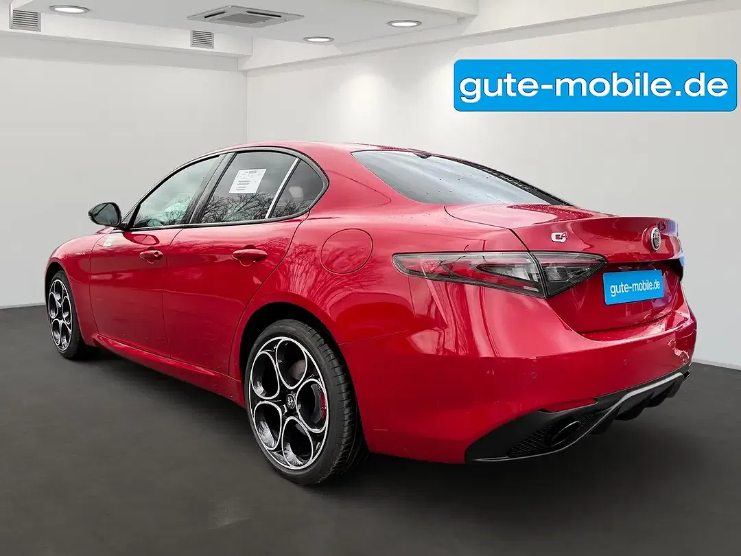 Alfa Romeo Giulia Veloce - Thumbnail 12