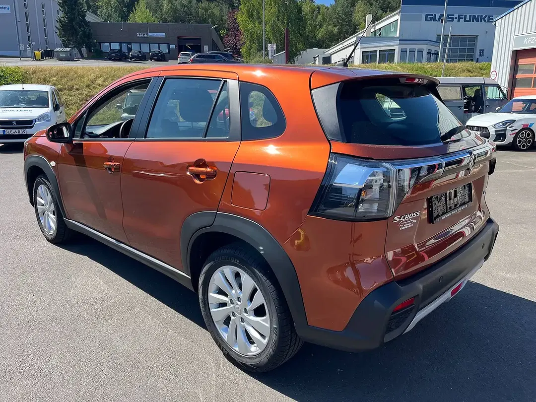 Suzuki SX4 S-Cross Hybrid 1.4 BOOSTERJET Edition - Thumbnail 4