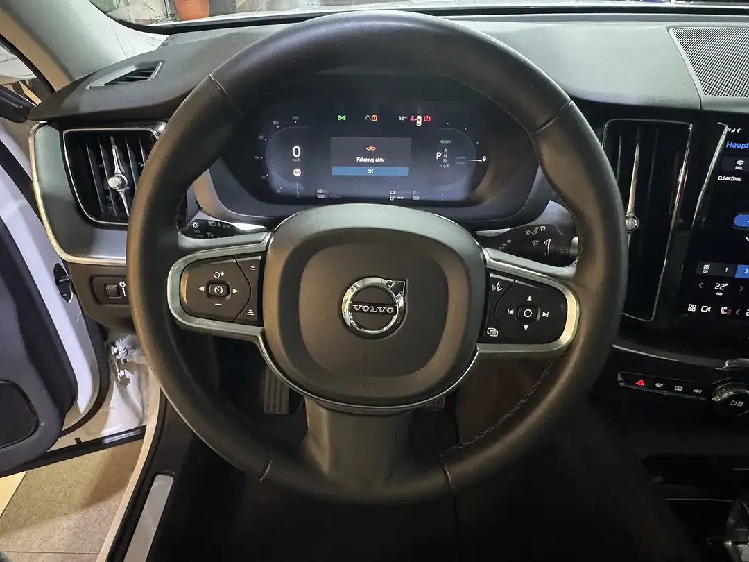 Volvo XC60 Hybrid AWD Inscription Expression - Thumbnail 8