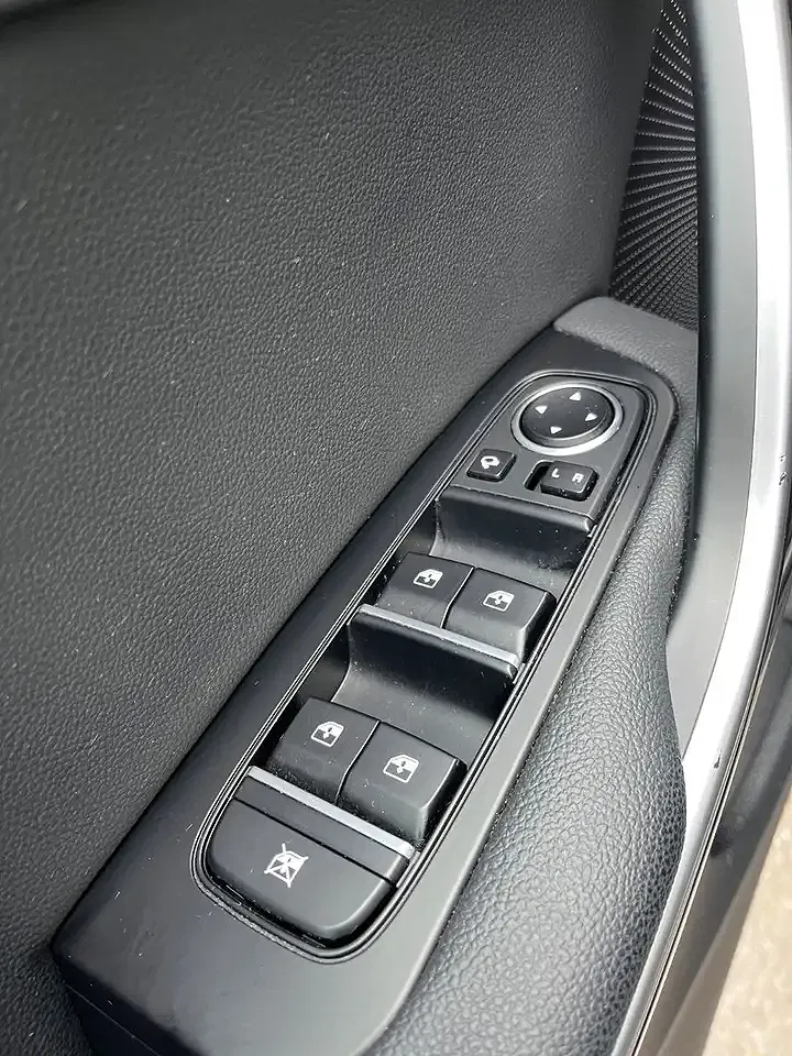 Kia XCeed PHEV Hybrid Spirit - Thumbnail 13