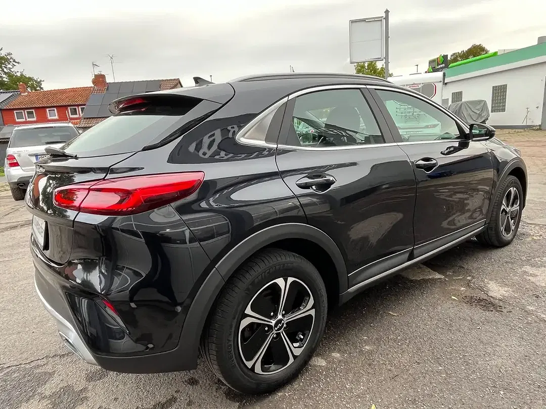 Kia XCeed PHEV Hybrid Spirit - Thumbnail 4