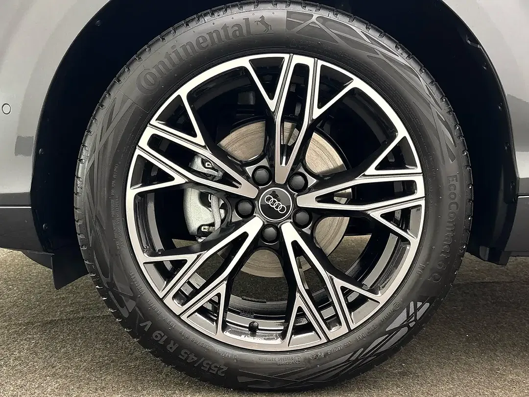 Audi Q3 TFSI MHEV S tronic S line - Thumbnail 6