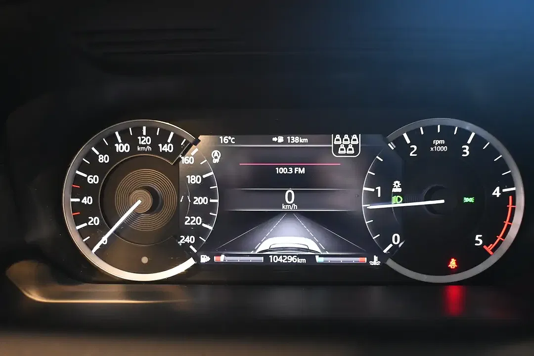 Land Rover Discovery Sport 2.0 Td4 - Thumbnail 10