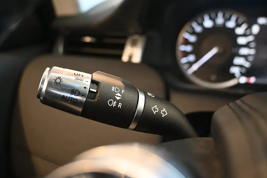 Land Rover Discovery Sport 2.0 Td4 - Thumbnail 14