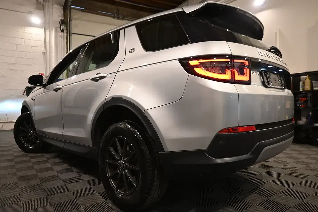 Land Rover Discovery Sport 2.0 Td4 - Thumbnail 8