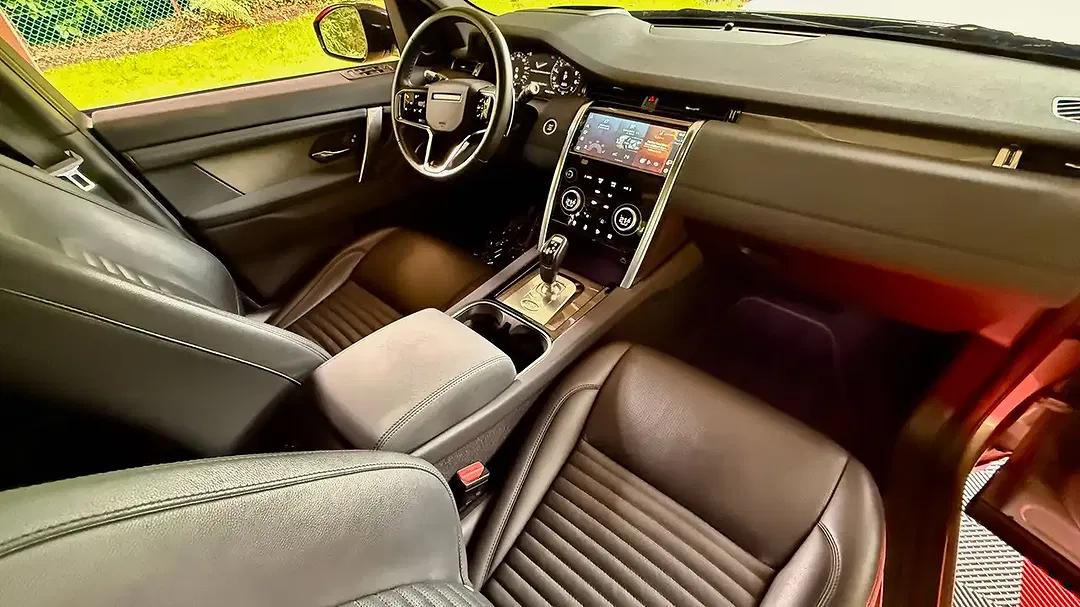 Land Rover Discovery Sport P300e 4x4 Pro - Thumbnail 16