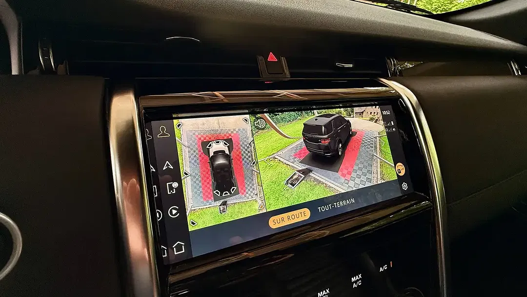Land Rover Discovery Sport P300e 4x4 Pro - Thumbnail 20