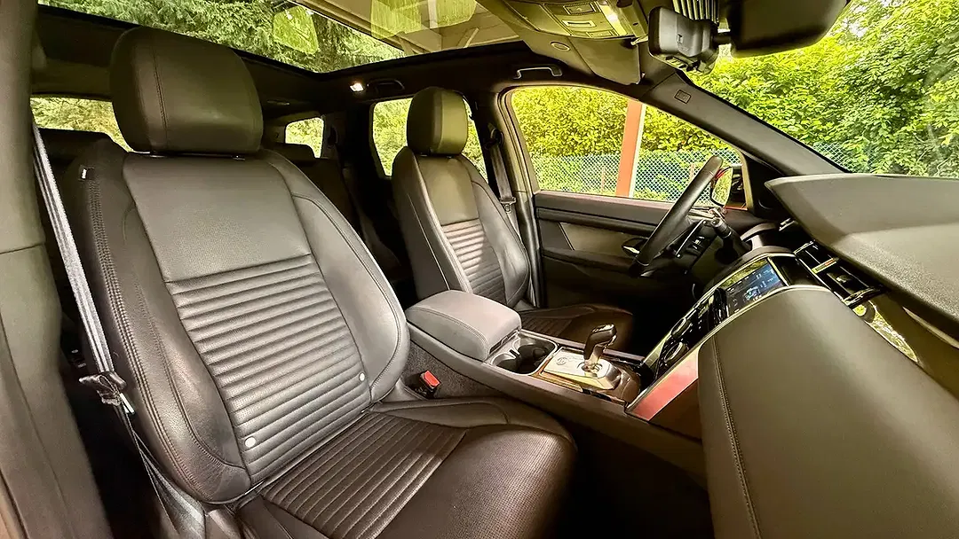 Land Rover Discovery Sport P300e 4x4 Pro - Thumbnail 32
