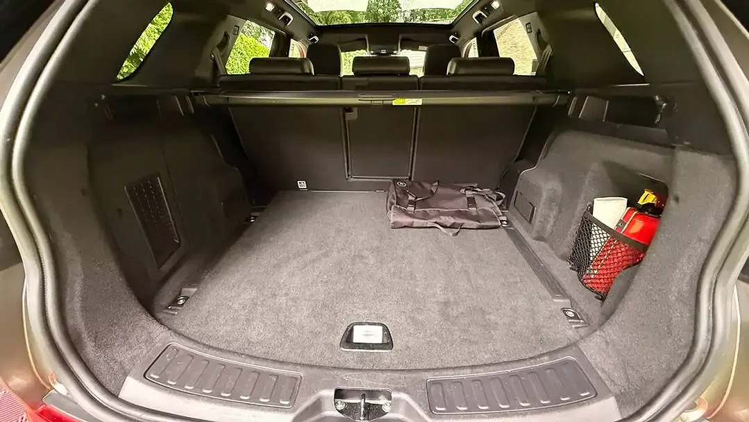 Land Rover Discovery Sport P300e 4x4 Pro - Thumbnail 39