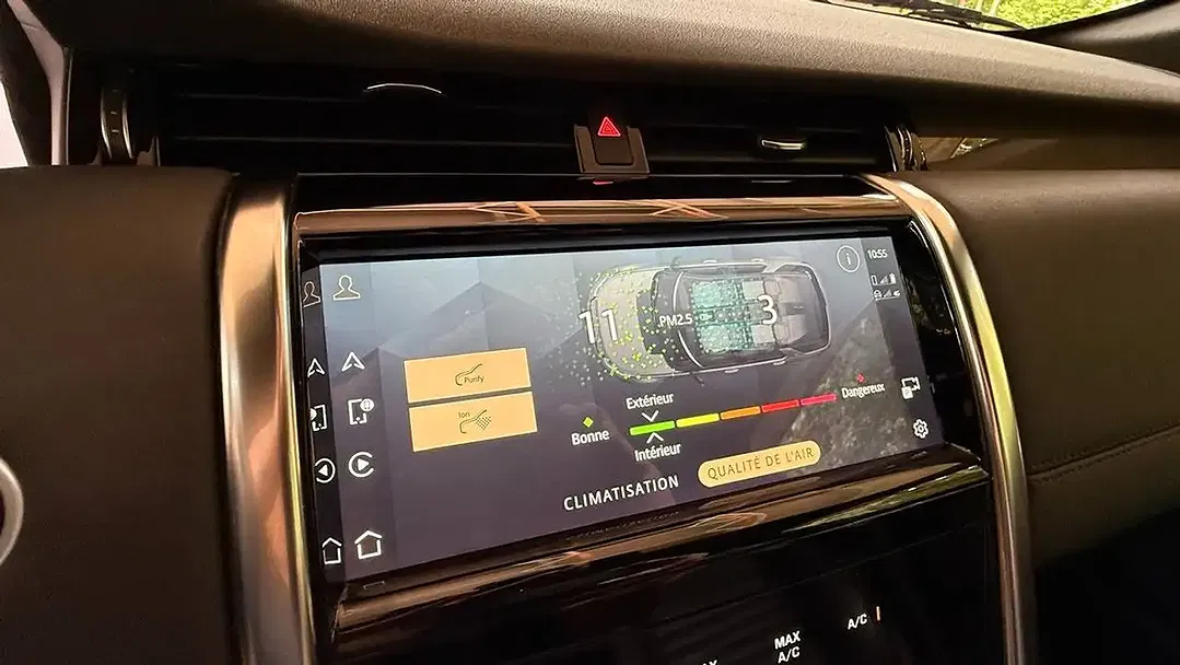 Land Rover Discovery Sport P300e 4x4 Pro - Thumbnail 41